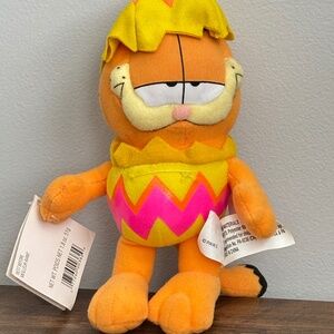 NWT GARFIELD Easter Egg Plush Yellow & Pink Stuffed Animal Toy Cat Suction NEW